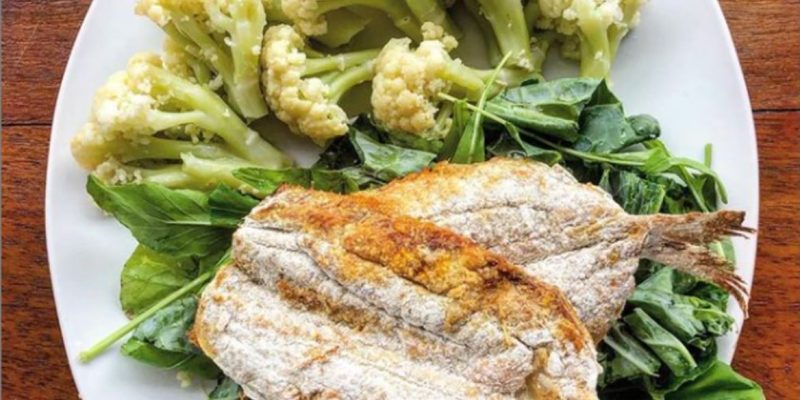 Sardinha com salada