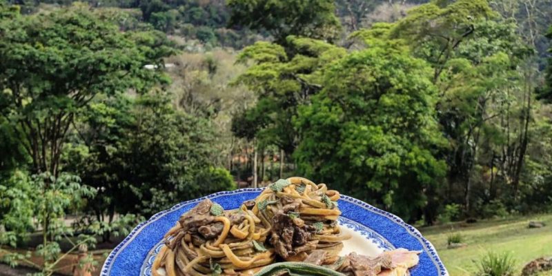 Truta Defumada com Paglia e Feno ao molho de Funghi Secchi